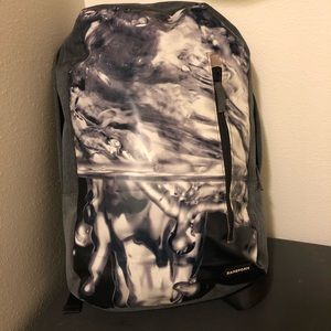 R A R E F O R M >> Benton backpack grab bag